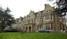 圣学院在线观看,在线观看，探索神秘学院背后的奇幻世界